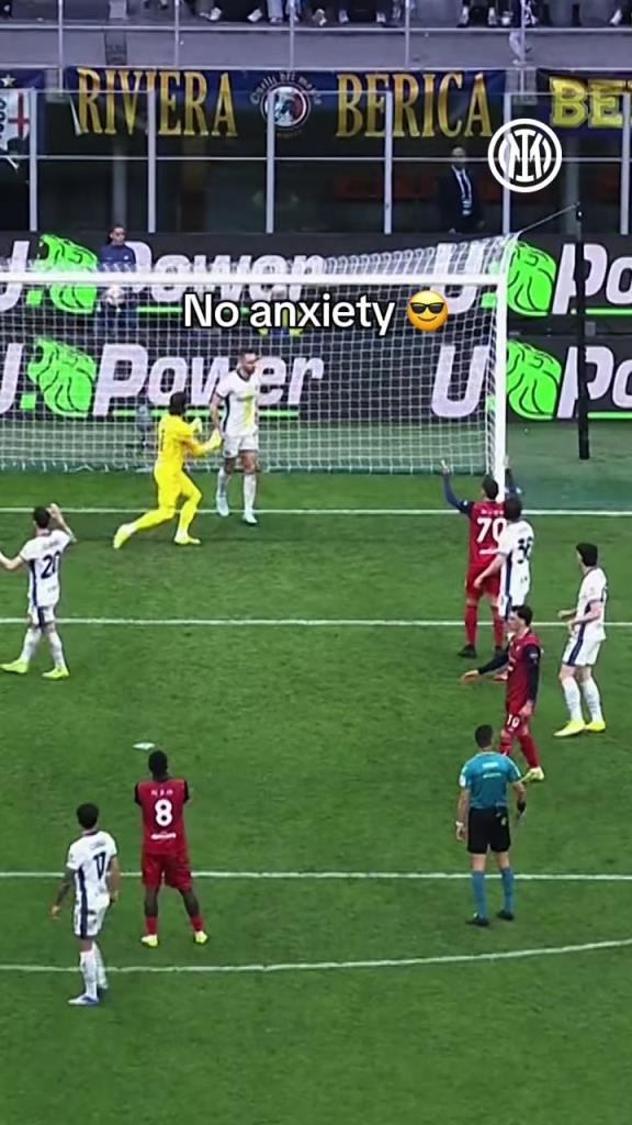 索默直呼專業(yè)，德弗里這次頭球解圍堪比一粒進球