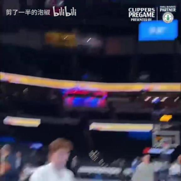 寶藏球員！你覺得小瓊斯能延續(xù)去年季后賽的亮眼表現(xiàn)嗎？